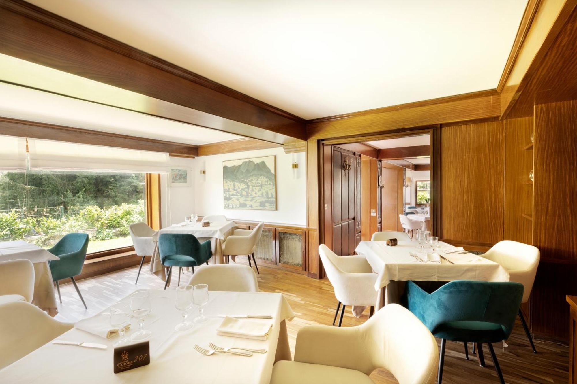 Hotel Corona & Spa ペスカッセーロリ エクステリア 写真